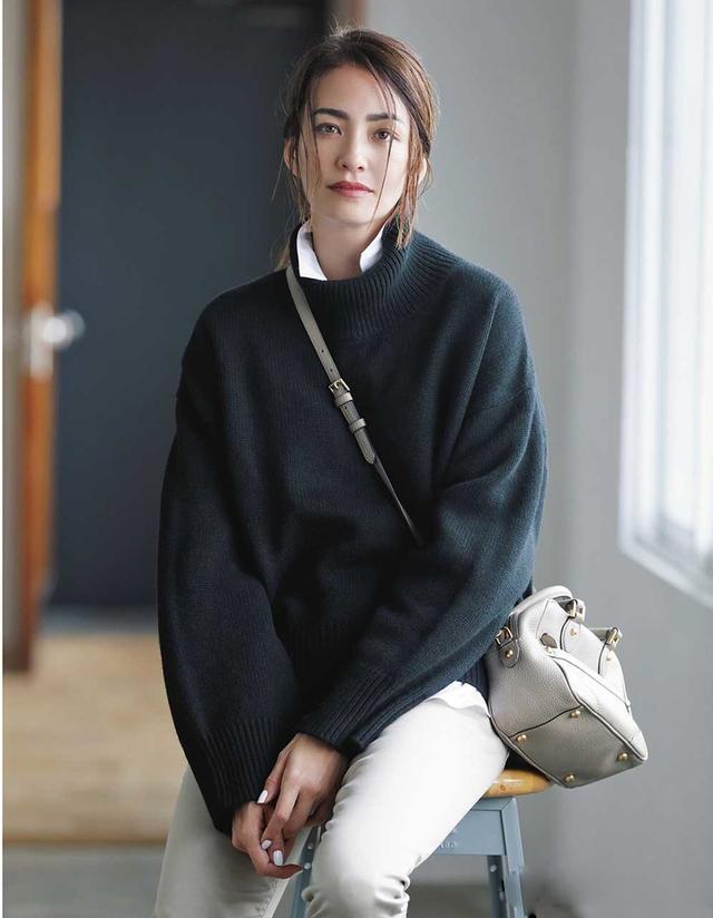 秋天黑色穿好也是一种高级，这些聪明的穿搭示范照着穿好美