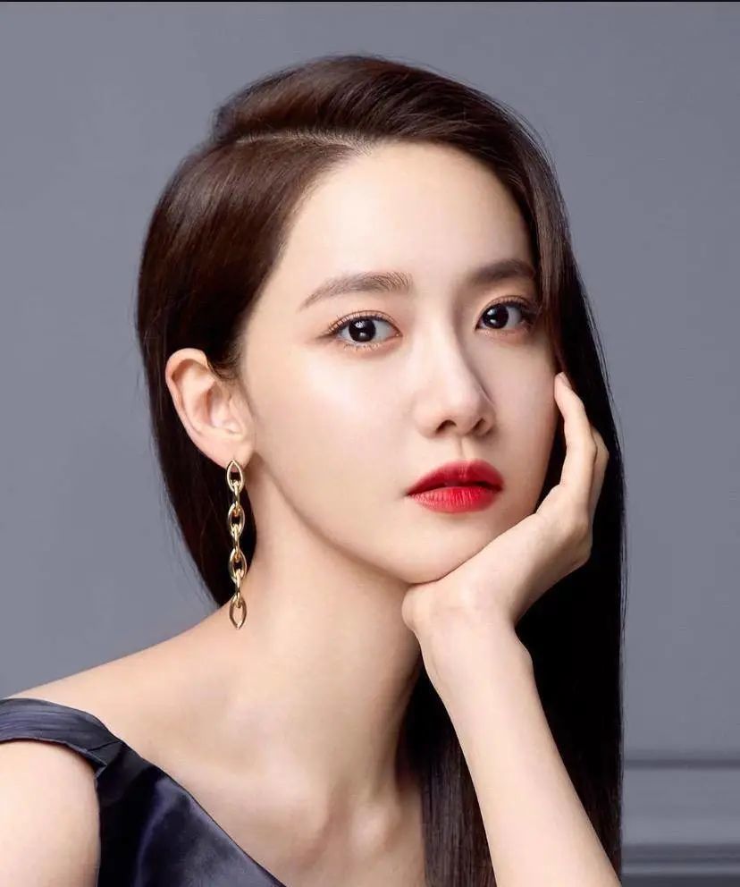 常见的三种脸型，心形脸饱满圆润，瓜子脸充满胶原蛋白