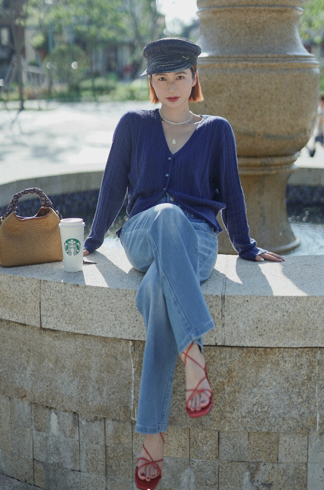 早秋独宠“针织衫＋奶奶裤”，优雅时髦又高级，太美了！