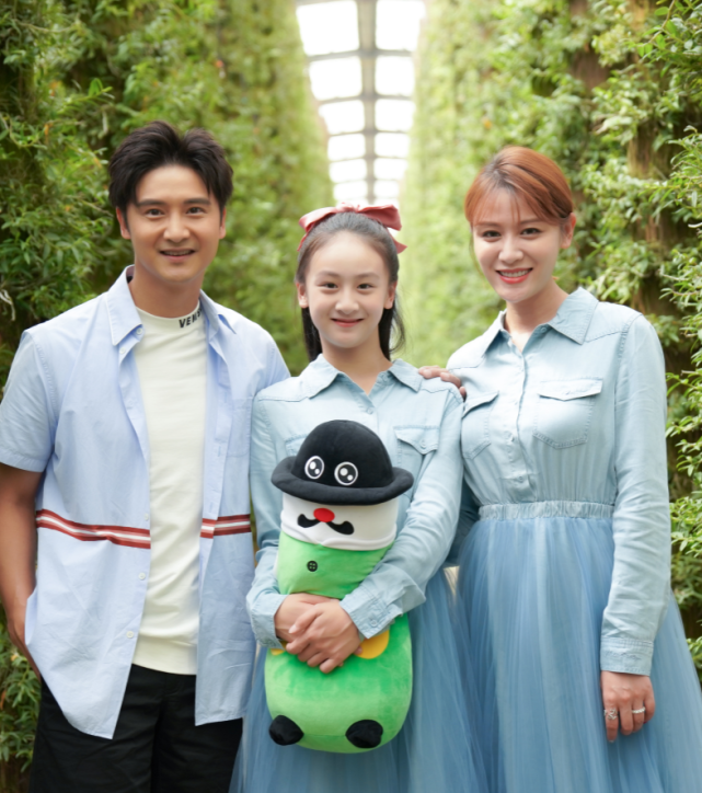 森碟才12岁就长到170,少女身材不输老妈