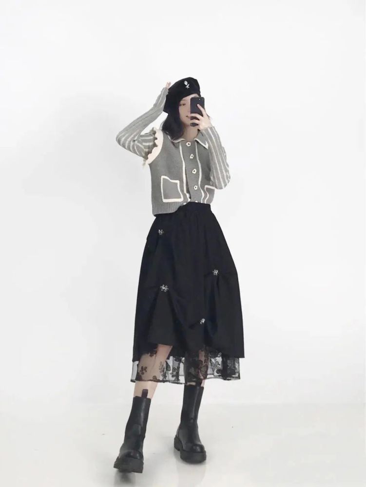 黑白灰“很单调”？只要了解这三点，从内到外都散发着高级感