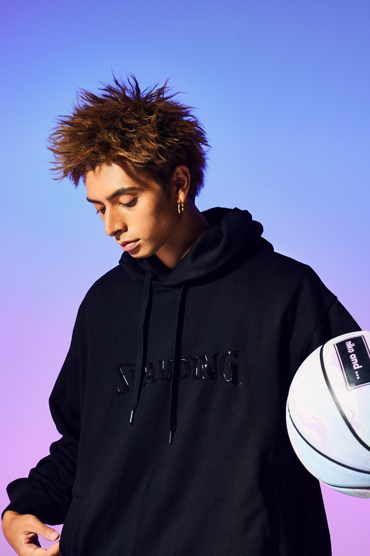 SPALDING X NIKO AND … 联名系列带来篮球运动风的合作款产品
