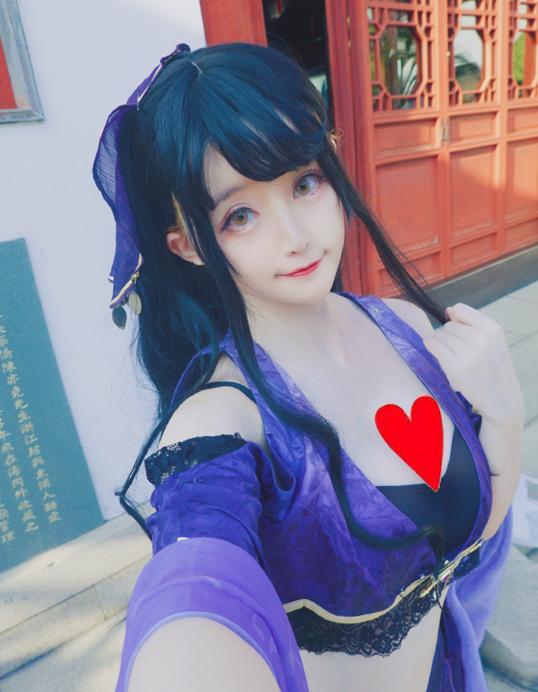 绝了!B站知名Coser演绎逆水寒女九灵,反季节秀逆天身材