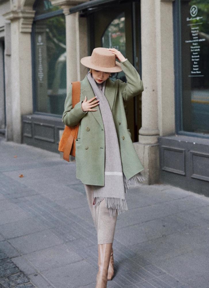 今年冬天,跟着三木博主学大地色穿搭,高级又气质