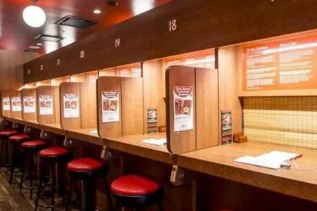 我国单身成年人口2.4亿人怎么回事 单身男女不愿意结婚还是钱的问题