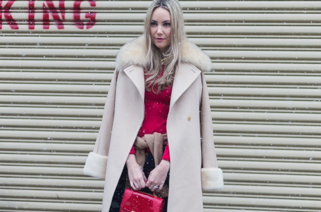 初冬女生衣服搭配 女生冬季穿搭保暖好看