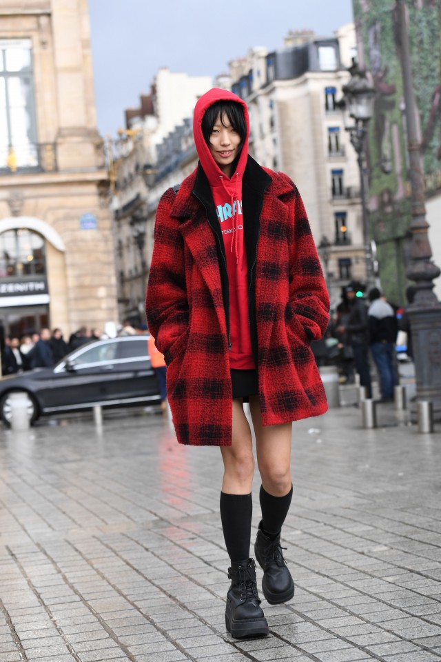 冬天卫衣怎么搭配外套 卫衣配什么好看