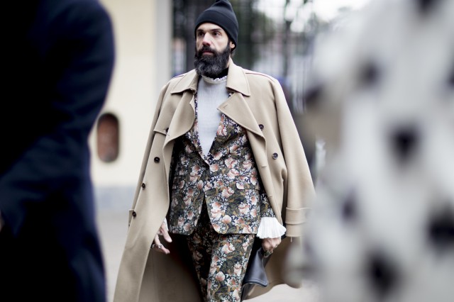 大衣怎么搭配衣服男 这样搭配舒适又帅气