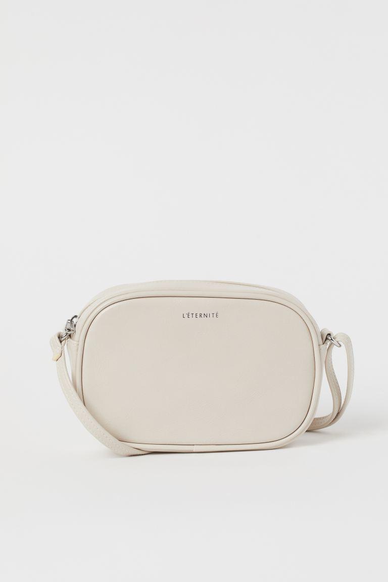 H&M 值得入手的4款推荐包包！百元以内的时髦又实用的包包