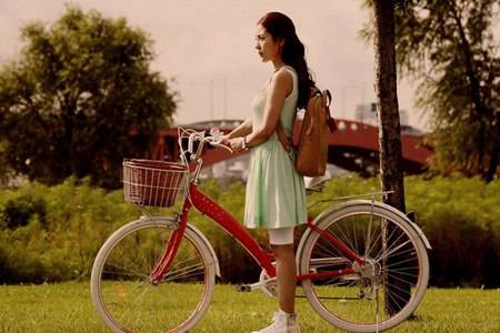 年轻人为什么不愿意谈恋爱了 网友：不是不想谈而是没钱谈