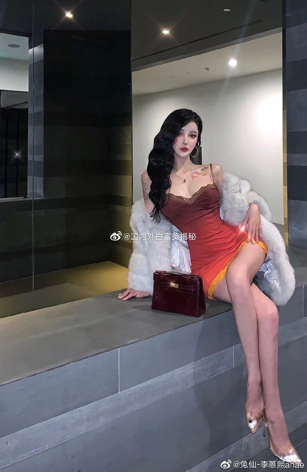 蛇精女李蒽熙近照曝光 15岁开始换头整容