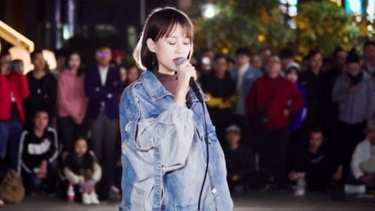 抖音小阿七原名叫什么 资料起底粉丝群里有人曝其真名