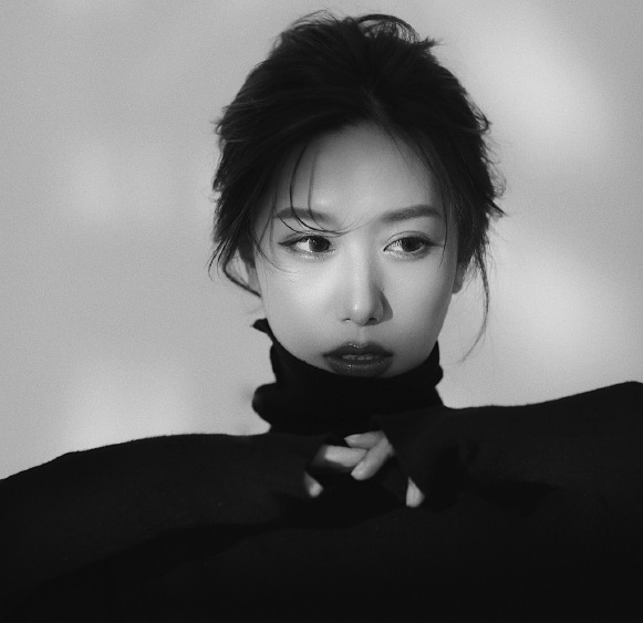 千万网红Cos紫霞仙子，眨眼的那一瞬间，粉丝：朱茵可以退下了