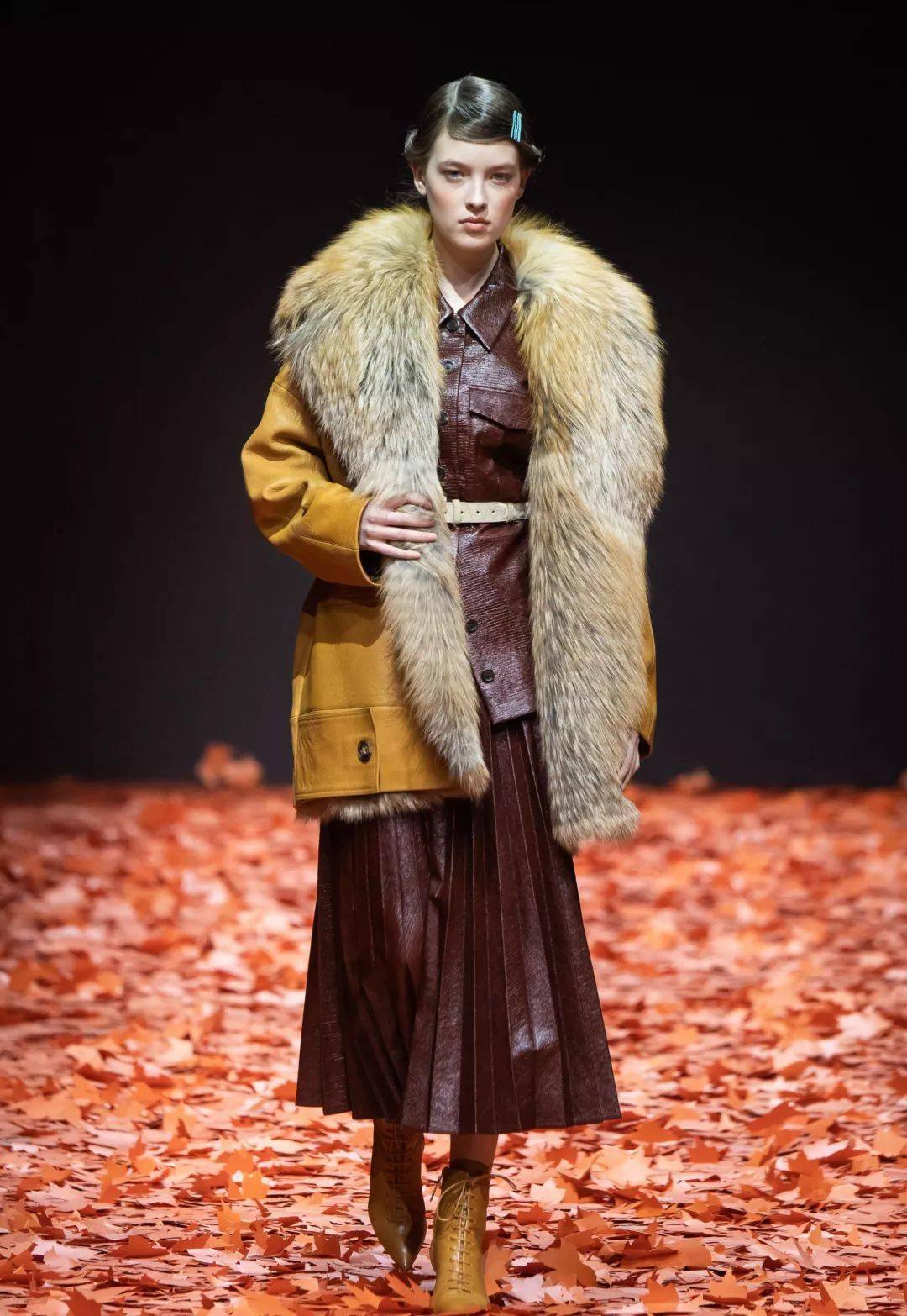 大衣+裙子,让你在冬天也可以美!美!美!