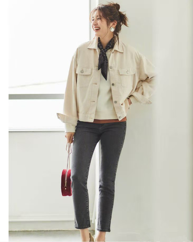 简单的几种搭配穿出高级精致感