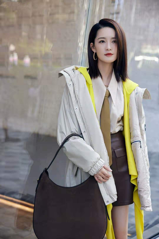 简单的几种搭配穿出高级精致感