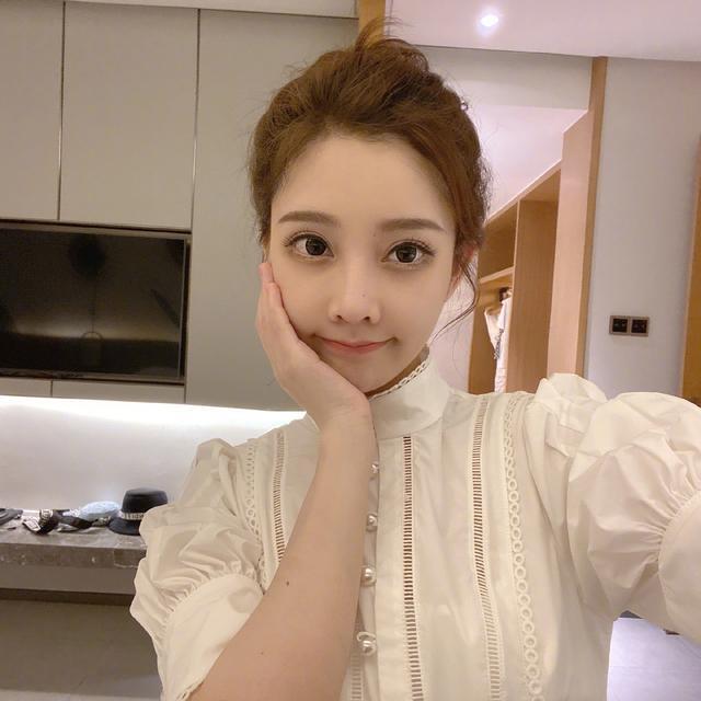 冯提莫新造型美出天际，开口唱的瞬间就把观众征服了