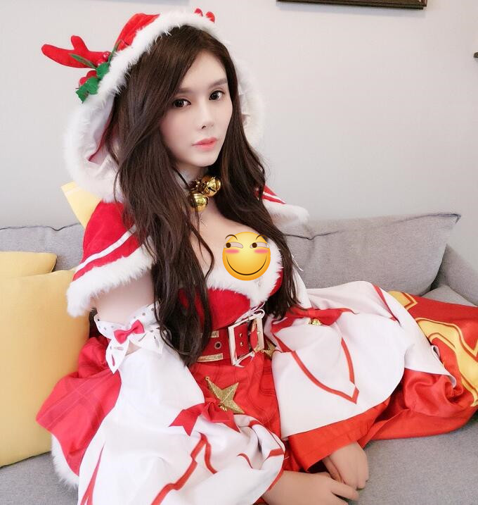 张琪格秀舞技暴露身材,腰间赘肉显露无疑,年近30终于走样?