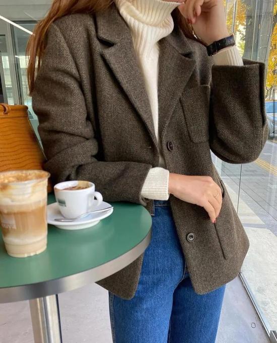 约会必备:韩国女孩的软妹风毛衣