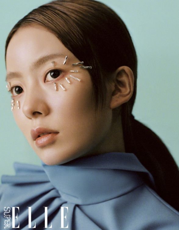 硬糖少女时尚大片出炉，刘些宁撞脸金晨，陈卓璇淡妆变化有点大