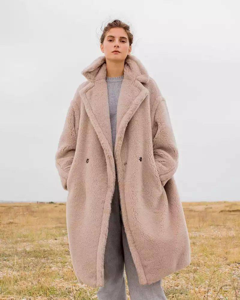 冬季穿“泰迪熊”大衣既软又暖