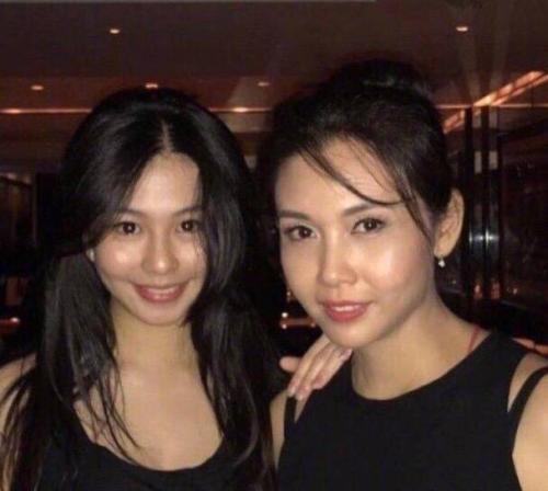 邱淑贞女儿晒万圣节造型，21岁沈月九尾狐装扮超惊艳不输妈妈