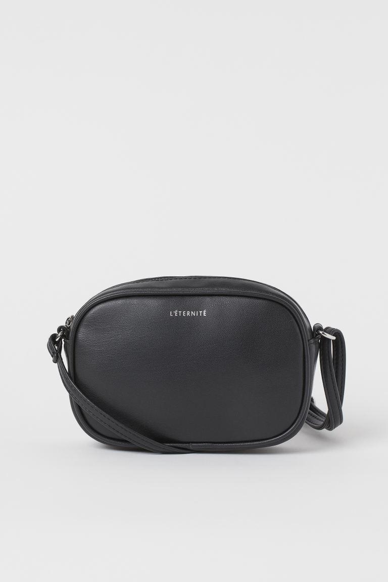 H&M 值得入手的4款推荐包包！百元以内的时髦又实用的包包