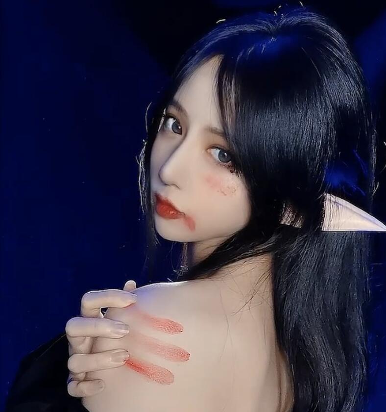 呆妹儿跟那个男人双排吃鸡?视频出现熟悉男声,观众都激动了