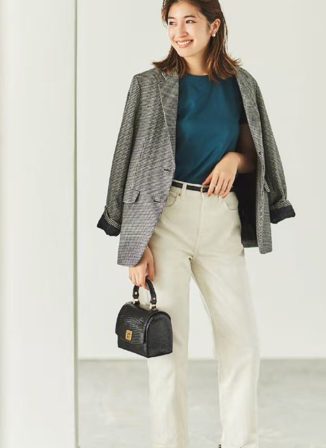 简单的几种搭配穿出高级精致感