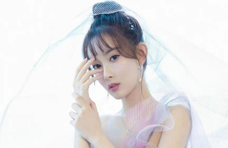 2.jpg 孟子义接二连三私自改妆容,袁咏仪放过了她,郭敬明直接怒骂!