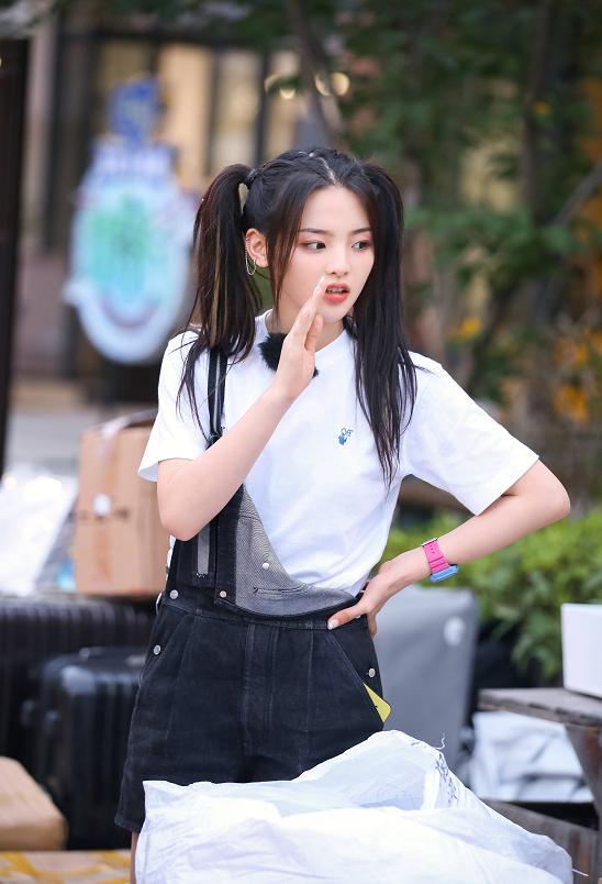 女明星爱扎双马尾，原来不是颜值高就能驾驭，还得是真少女