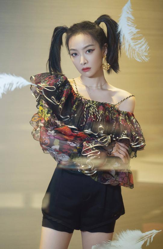 女明星爱扎双马尾，原来不是颜值高就能驾驭，还得是真少女