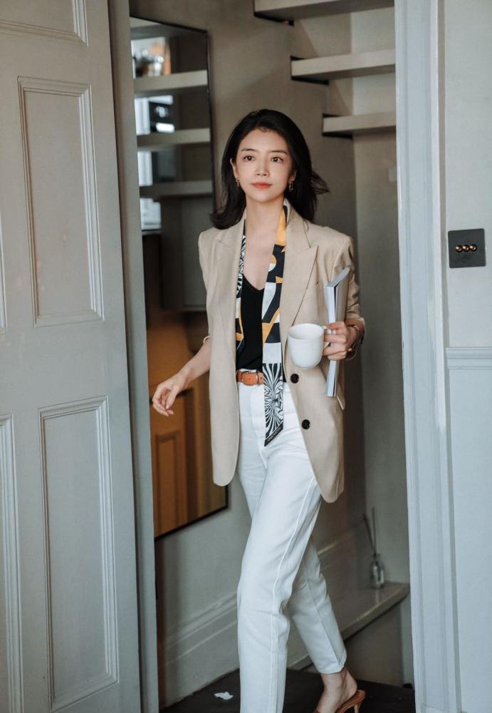 今年冬天,跟着三木博主学大地色穿搭,高级又气质