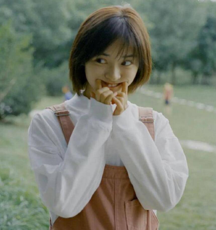 5款日系文艺短发发型，秒变时尚清新女生