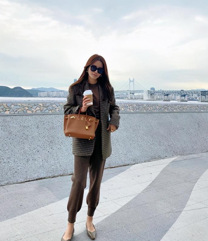 复古俏皮又休闲,职场气息的西装