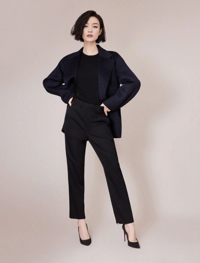 “脸大”偏偏还剪了短发？不久靠这几招，修饰脸型连倪妮都用上了