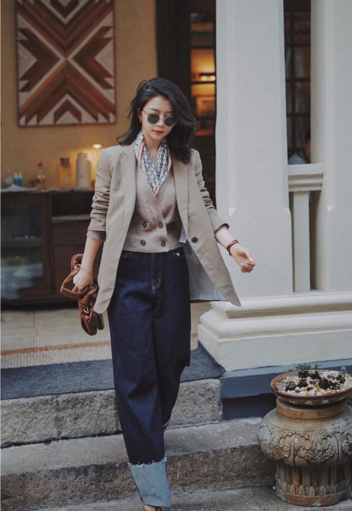 今年冬天,跟着三木博主学大地色穿搭,高级又气质