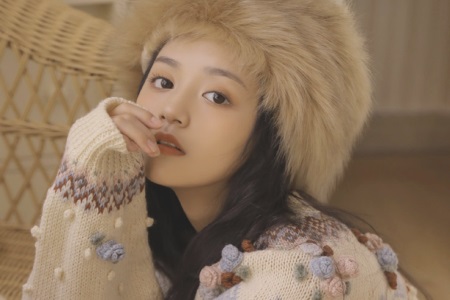 1574215986332786.jpg 男朋友摸得我有点黏黏 一直不放开还想要进去