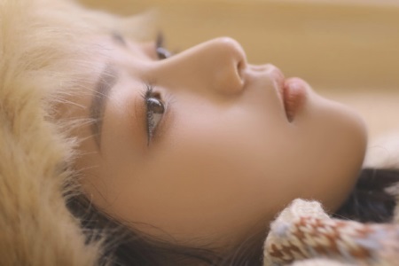 1574215993745445.jpg 男朋友摸得我有点黏黏 一直不放开还想要进去