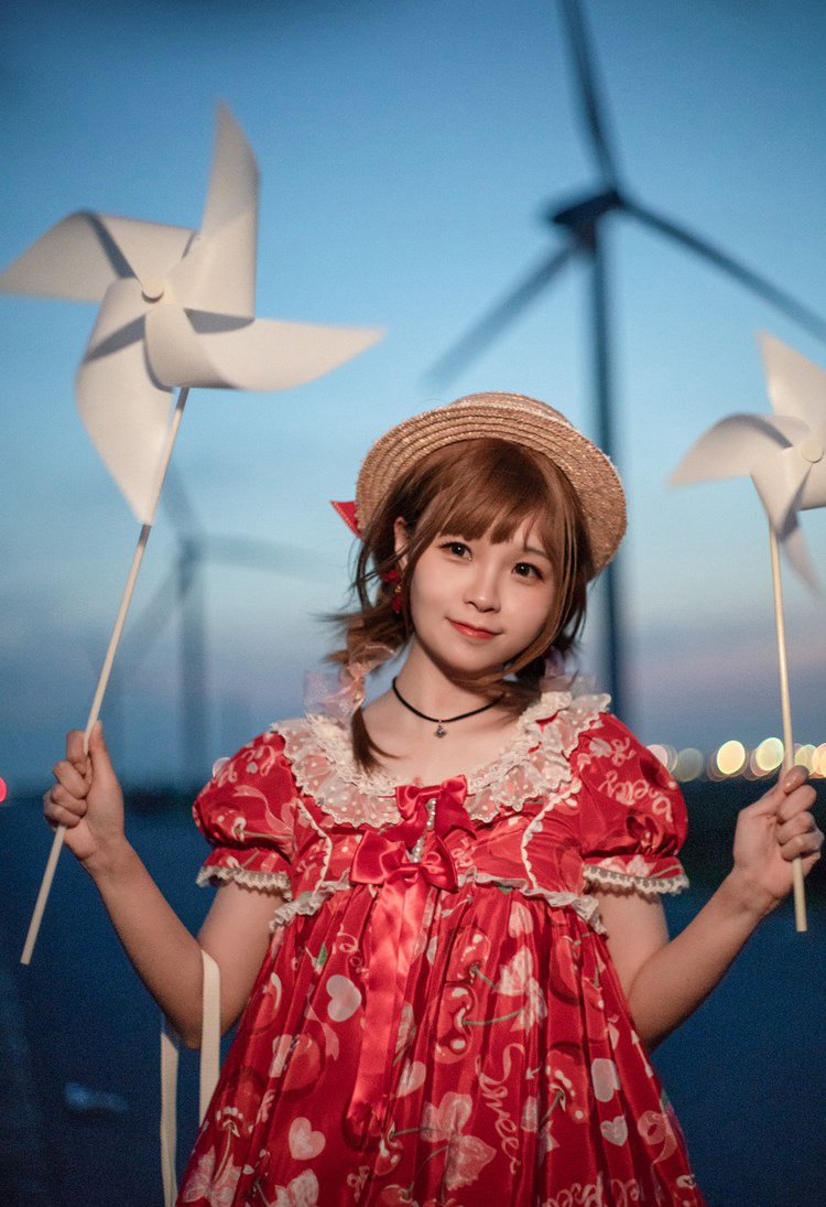 被学长抱到没人的地方躲起来 发现了老师的小秘密