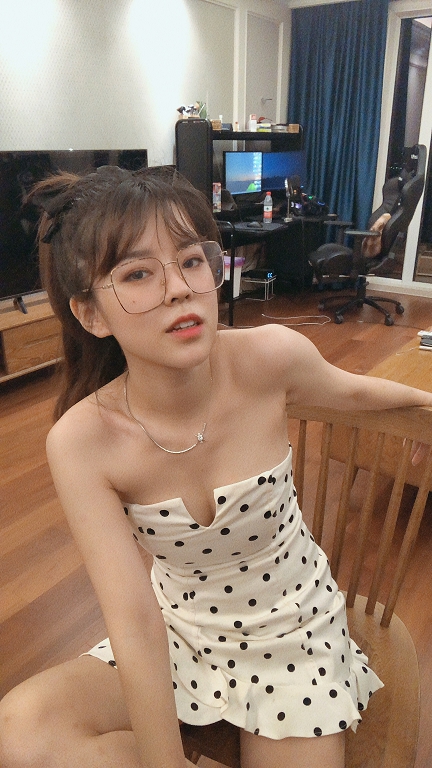 天霸沫子胸有多大?身材太好被封号