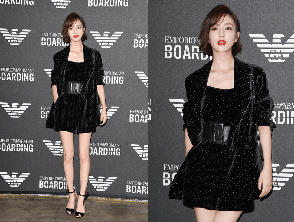 佟丽娅穿修身西装秀大长腿,曲线抢眼越来越性感