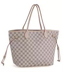 LV包包作为全球销量最好的奢侈品牌之一,百搭性极强,热门和不易撞包的款