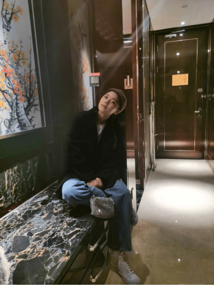 想要营造赵今麦同款少女感穿搭?单品的选择让你减龄还时尚