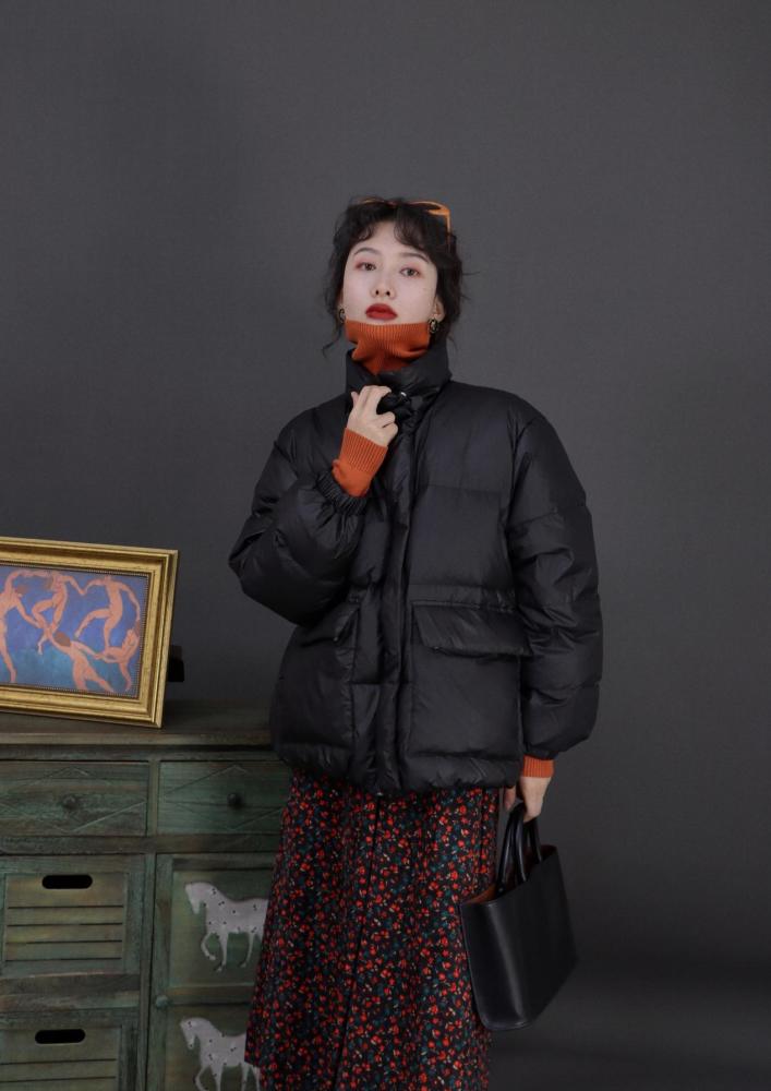 大龄女性时尚减龄穿搭,巧妙搭配让衣品出彩,蜕变成为“时髦精”