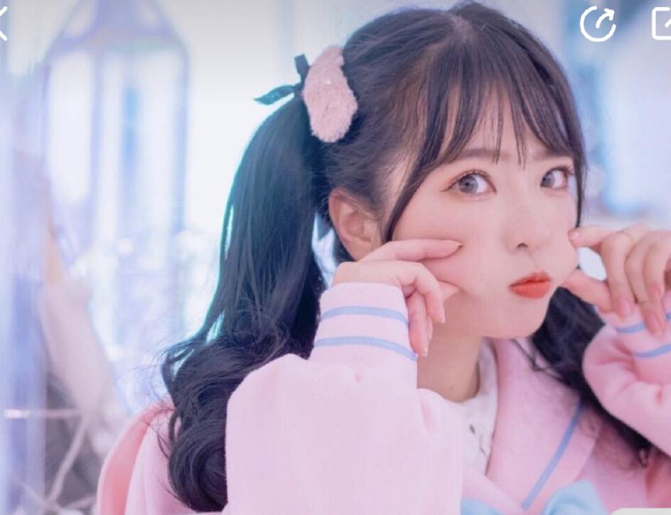 郝一点开直播被质疑美颜过度,用小号怒怼:我开了80级美颜