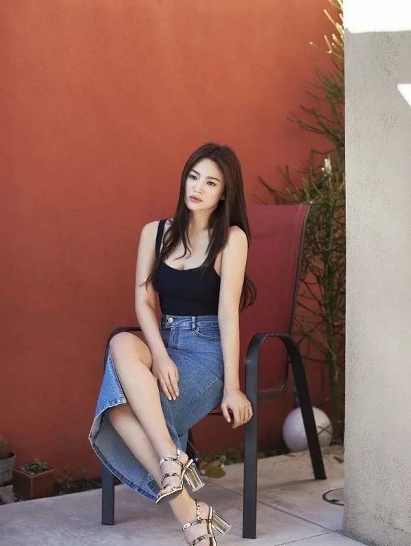 还在怀念清纯的“乔妹”?得了吧,成熟的宋慧乔美得更具辨识度