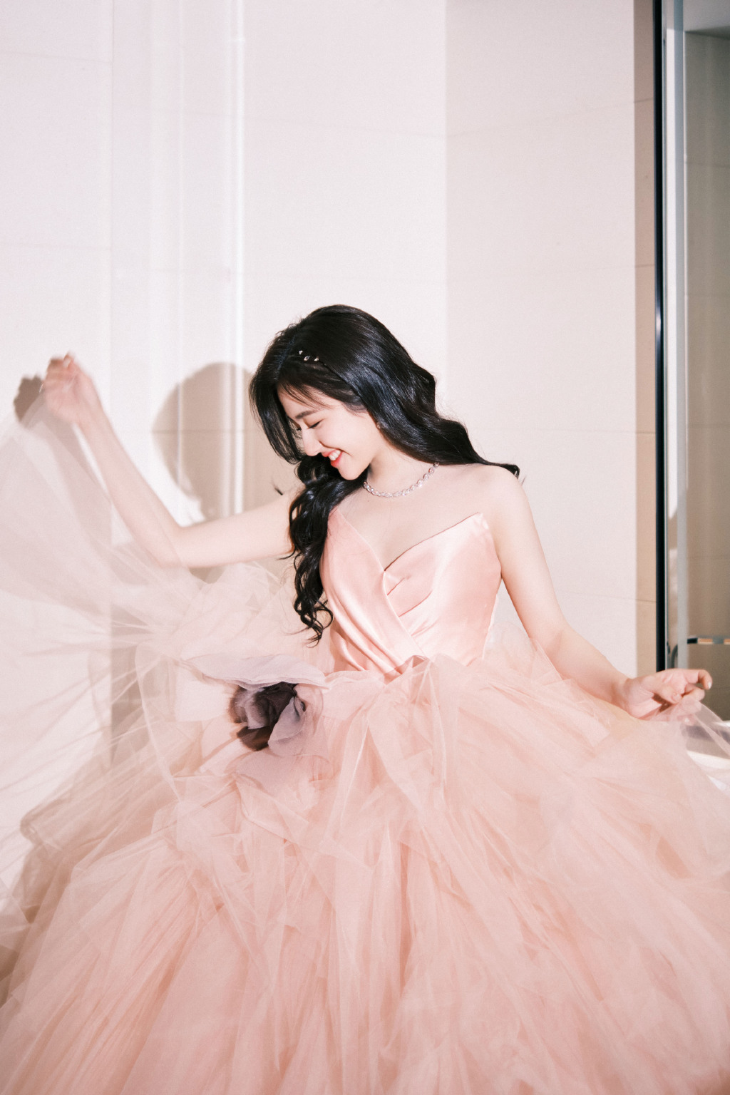 2021年首个红毯，女明星纷纷化身冬日“冻美人”，谁美到你了？