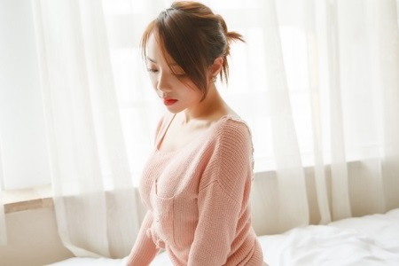 1572487110928843.jpg 三个人在一个床上做了那个 很舒服过程很愉快下次还想玩