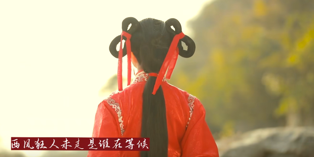 国服第一萝莉COS小昭还现场撩妹，网友："撩汉"时更显手段